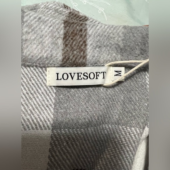 Shacket - Picture 4 of 5